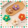 diy cute flower brooches, wholesale fabric accessories, bag hangers, children's clothes accessories, pins and flowers details Picture